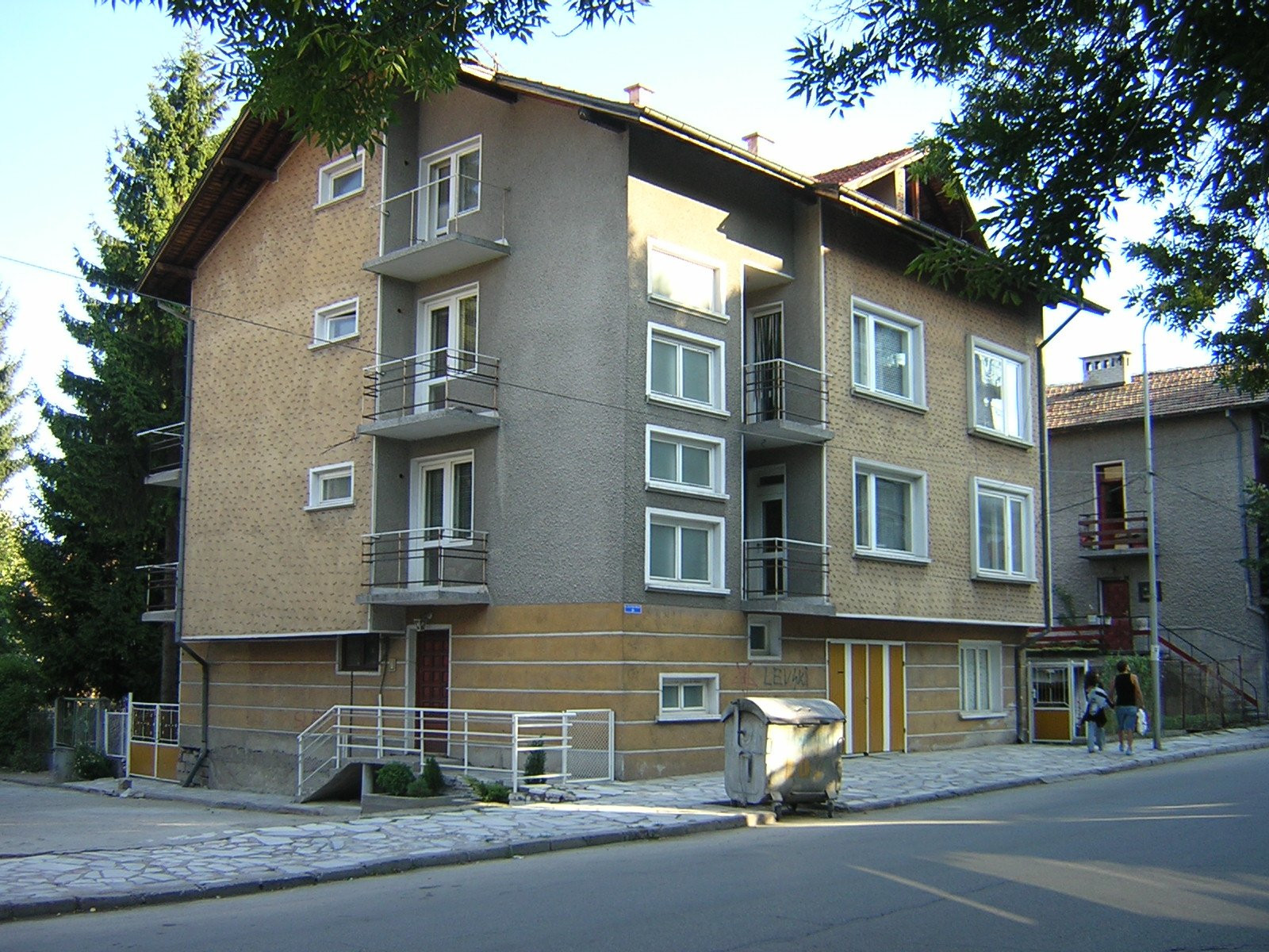 Дома в Велинграде, Болгария. Фото 10 – фотографии Болгарии