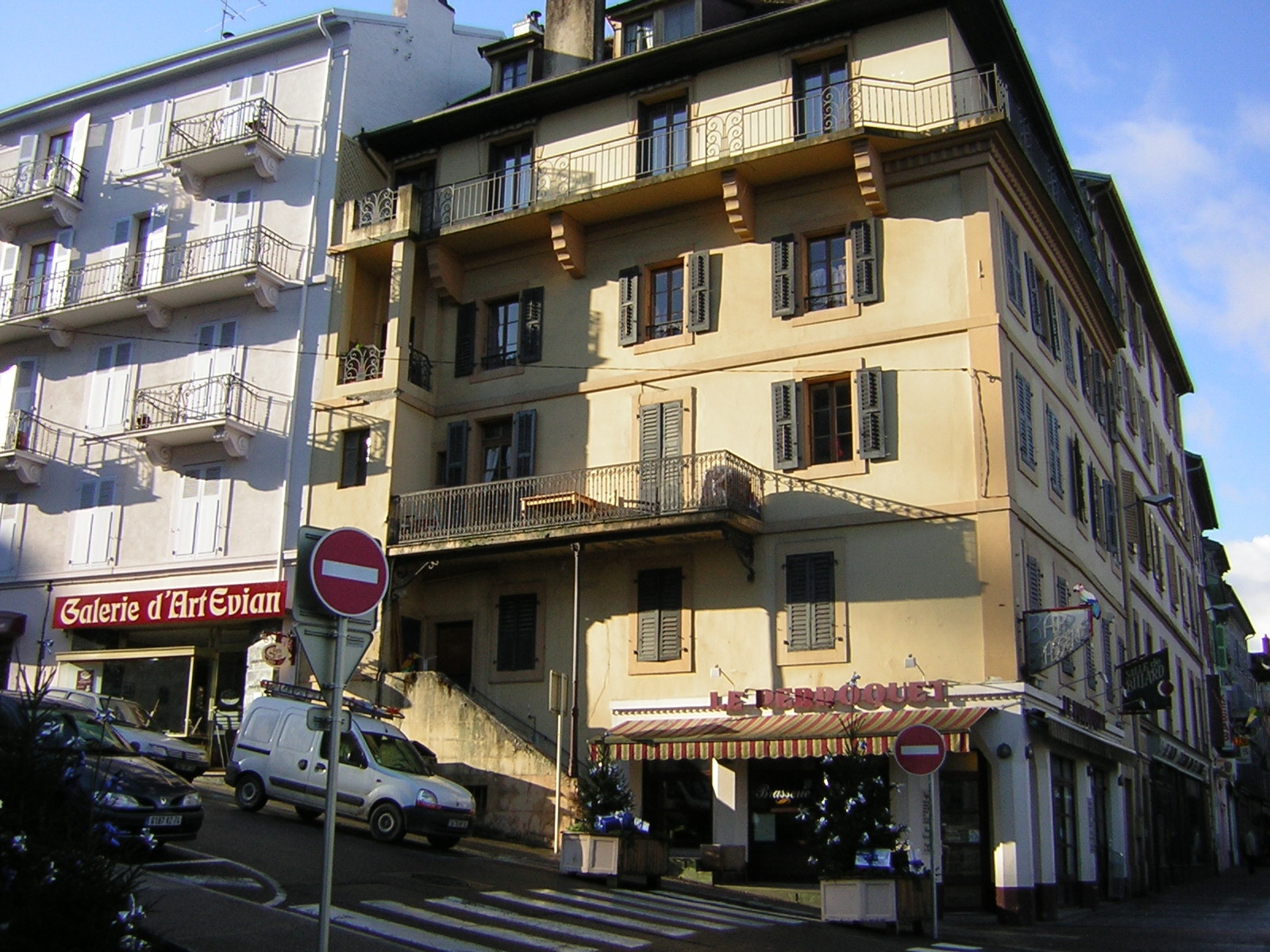 Дома в Эвиан-ле-Бен, Франция. Фото 10 – фотографии Франции