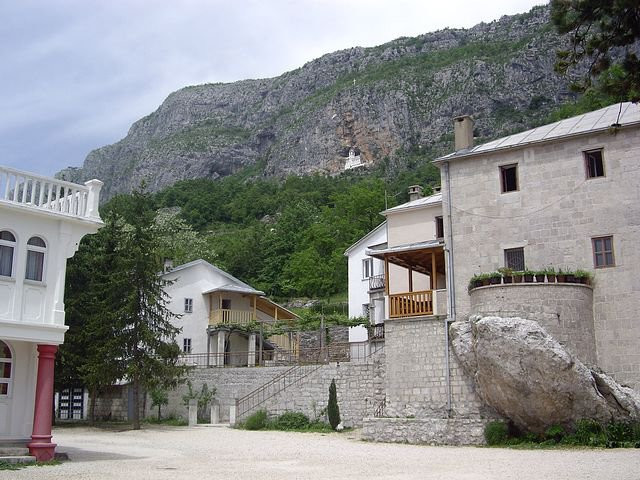 Дома в Даниловграде, Черногория – фотографии Черногории
