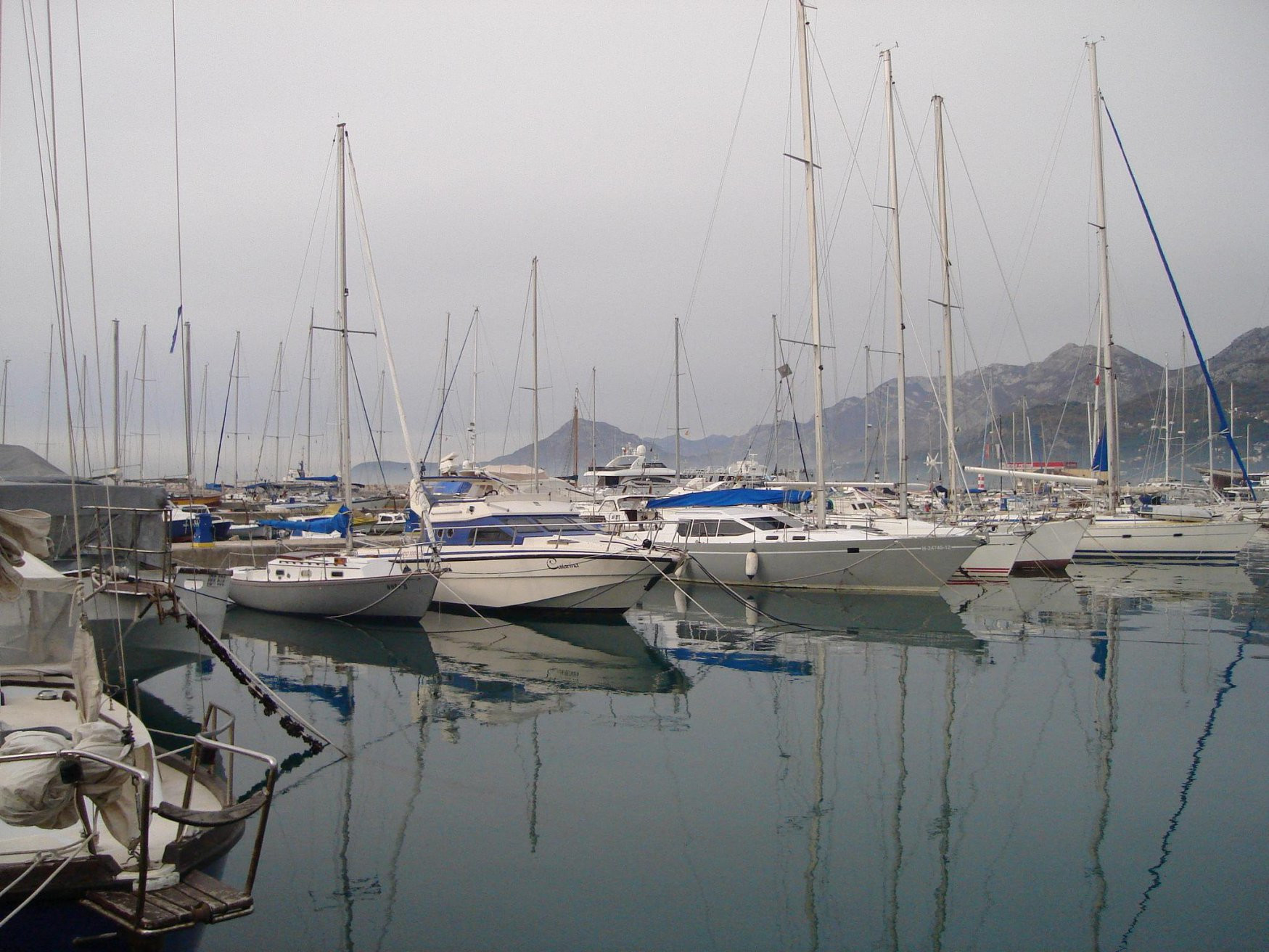 Яхты и катера в Бар, Черногория – фотографии Черногории