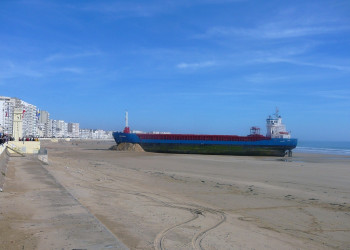 Корабль в Ле-Сабль-д Олон, Франция. Фото 3 – фотографии Франции