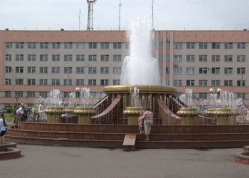 Фонтан в Междуреченске, Россия. Фото 2 – фотографии России