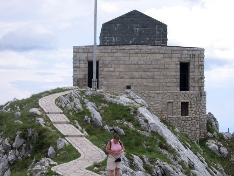 Достопримечательность в Ловчен, Черногория. Фото 8 – фотографии Черногории