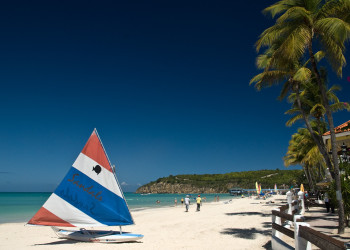 Dickenson Bay beach – фотографии Антигуа и Барбуды