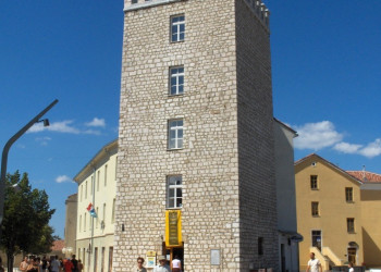 Замок Франкопанов в Нови-Винодолски – фотографии Хорватии