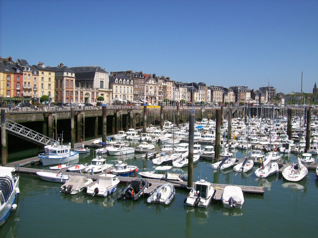 Порт в Дьепе, Франция. Фото 1 – фотографии Франции