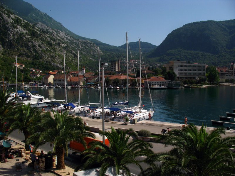 Набережная в Которе, Черногория. Фото 9 – фотографии Черногории