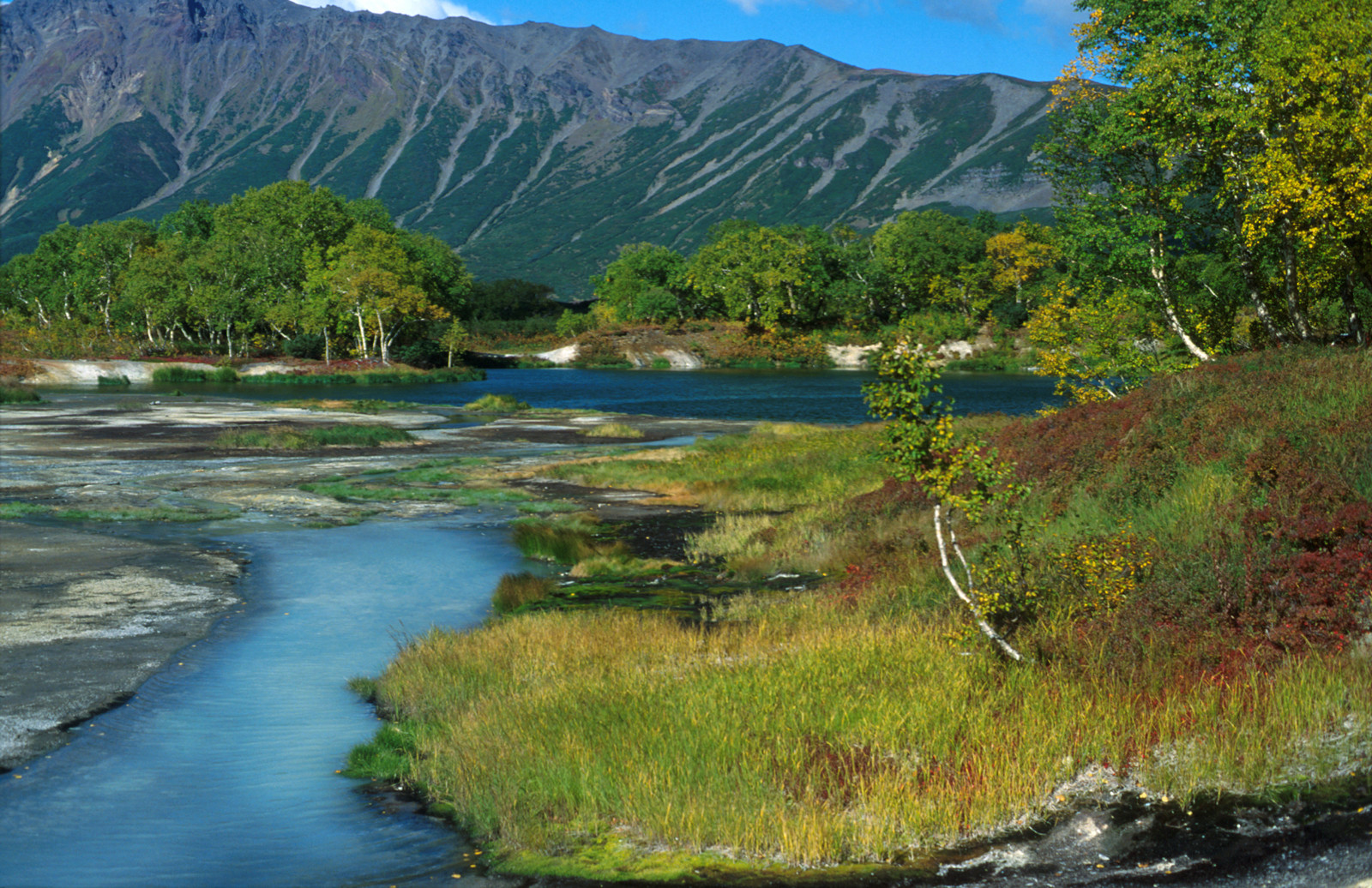 Кальдера вулкана Узон территории Кроноцкого заповедника – фотографии России