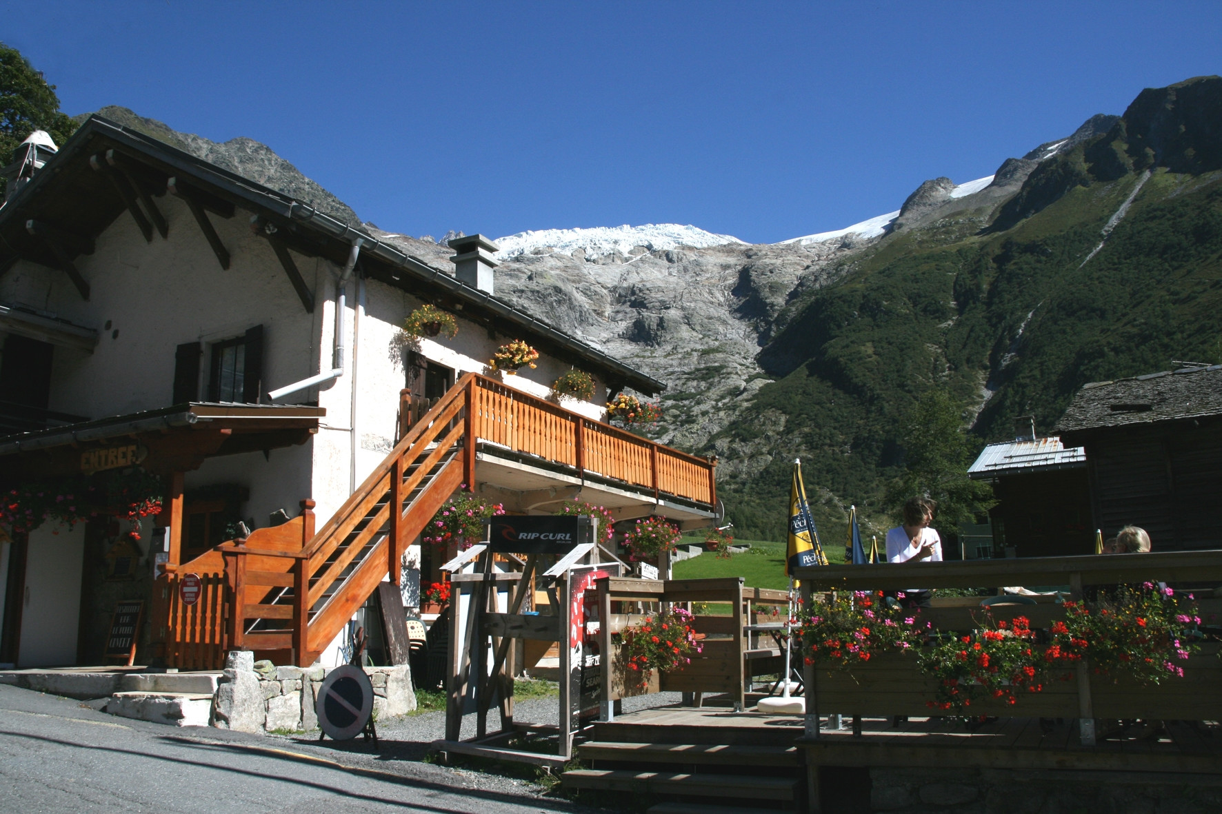 Дом в Ле-Тур, Франция – фотографии Франции