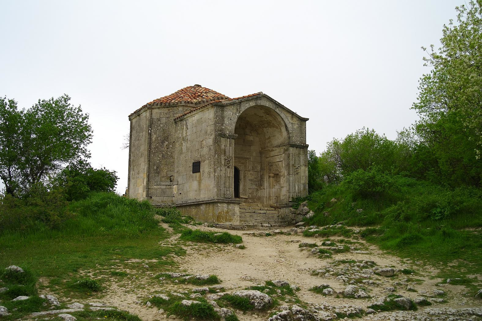 Крепость Чуфут-Кале, Бахчисарай, Крым, Россия – фотографии России