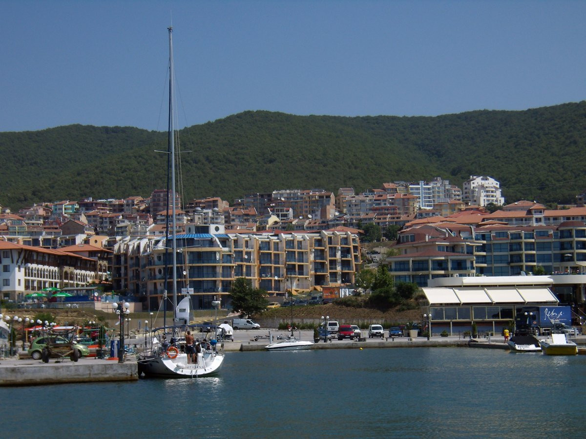 Отели на набережной  в Свети-Влас, Болгария. Фото 1 – фотографии Болгарии