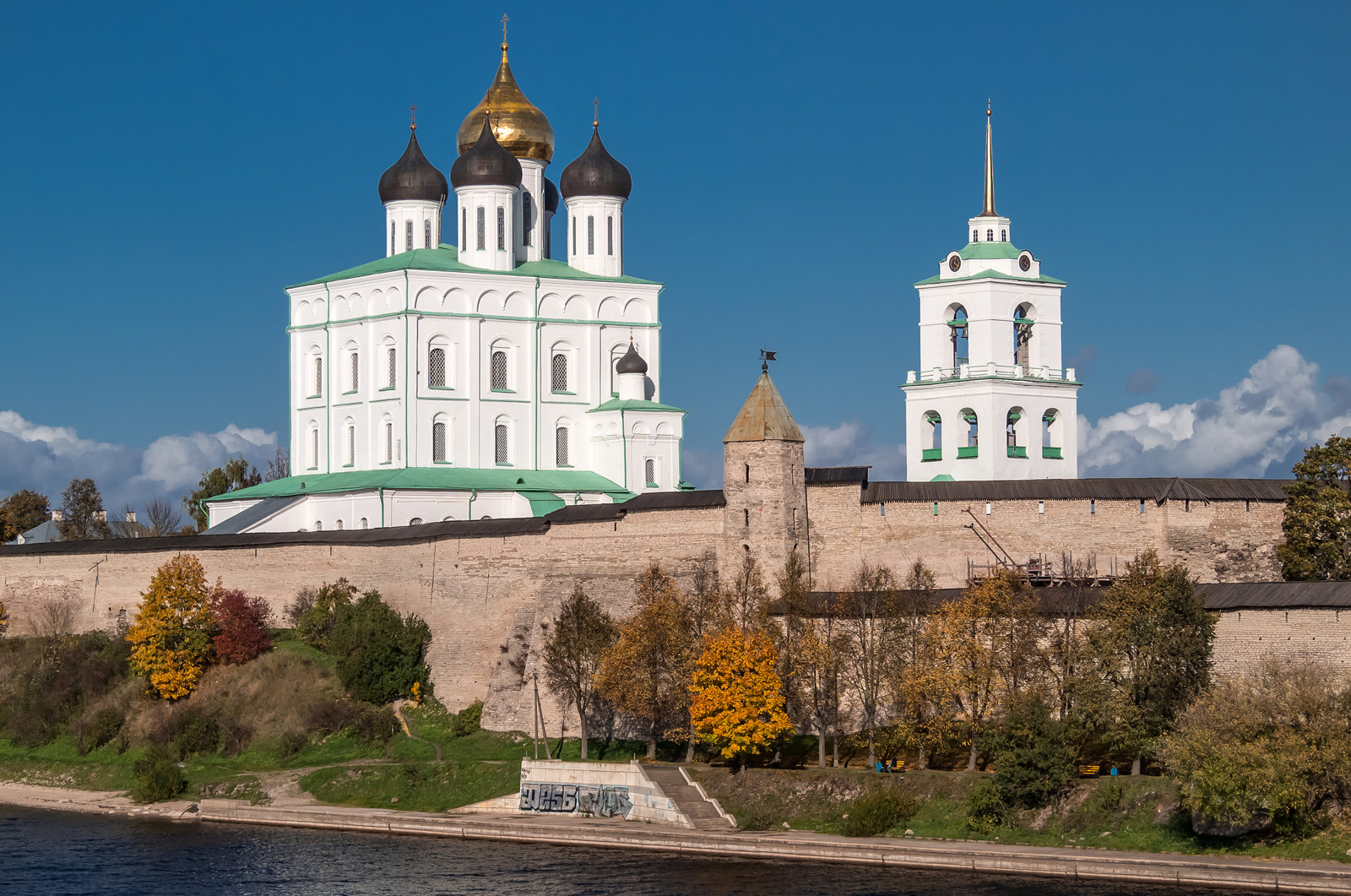 Троицкий собор, Псковский Кром (Кремль). Фото 1 – фотографии России