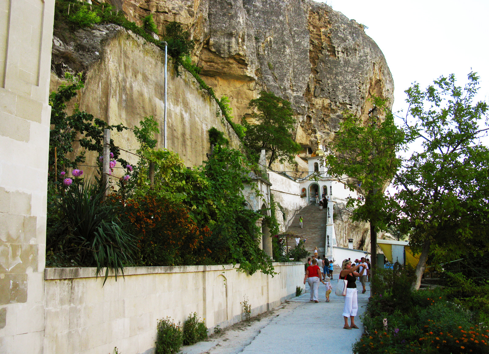 Свято-Успенский мужской монастырь в Крыму – фотографии России