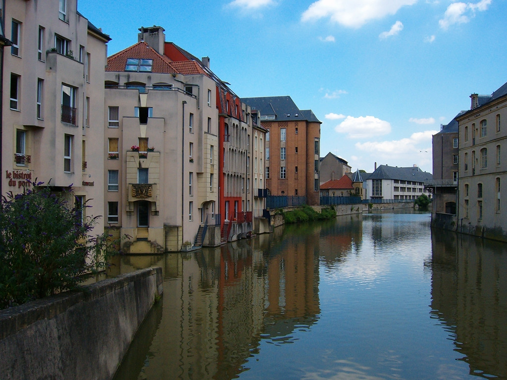 Канал в Мец, Франция. Фото 2 – фотографии Франции