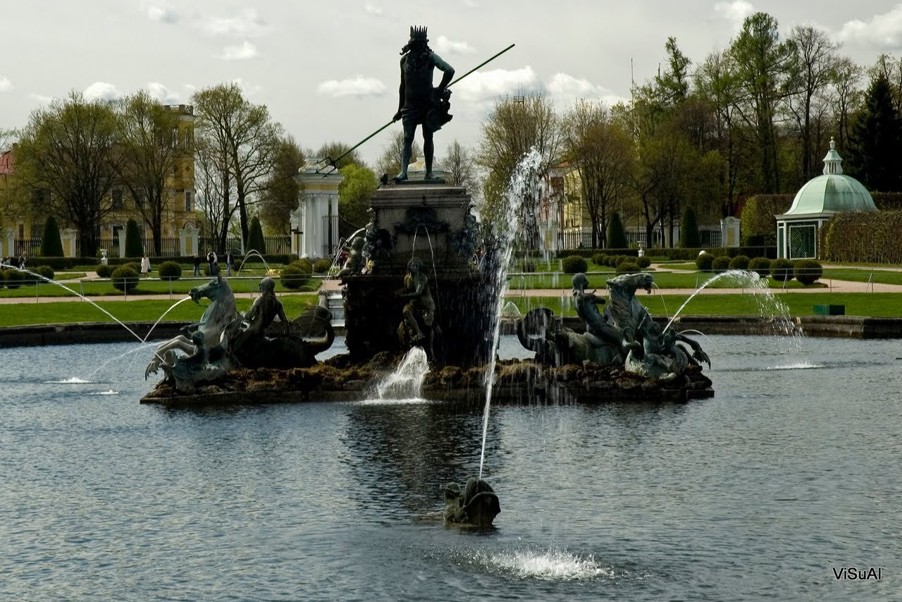 Фонтан в Петергофе, Россия. Фото 17 – фотографии России