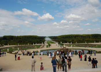 Туристы в Версале, Франция. Фото 1 – фотографии Франции