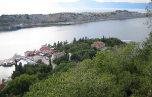 Берега в Омишале, Хорватия. Фото 1 – фотографии Хорватии