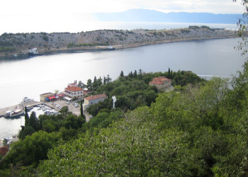 Берега в Омишале, Хорватия. Фото 1 – фотографии Хорватии