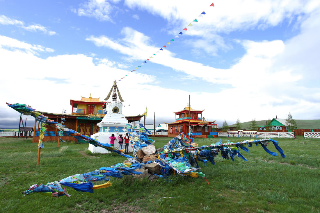 Дацаны в республике Бурятия, Россия. Фото 1 – фотографии России