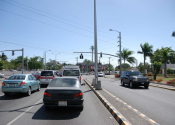 Дороги в Кингстоне, Ямайка – фотографии Ямайки