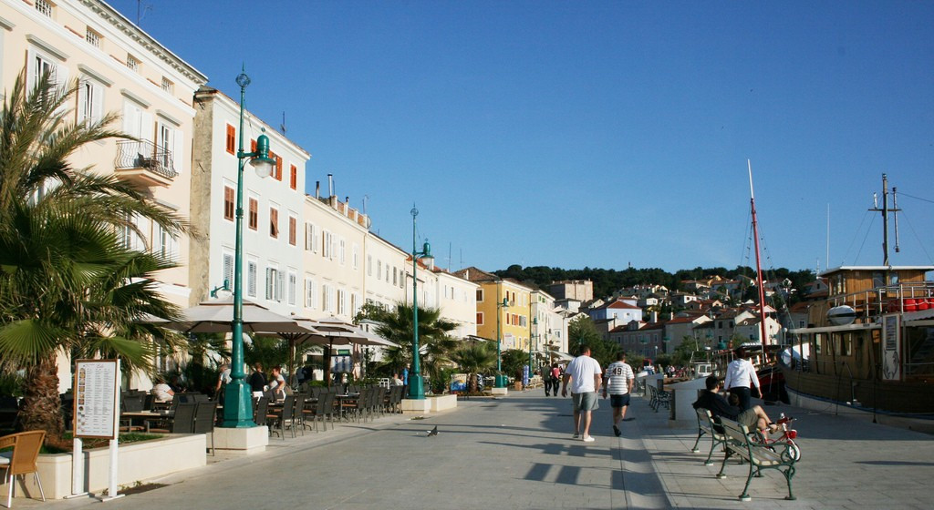 Набережная в Мали-Лошинь, Хорватия. Фото 14 – фотографии Хорватии