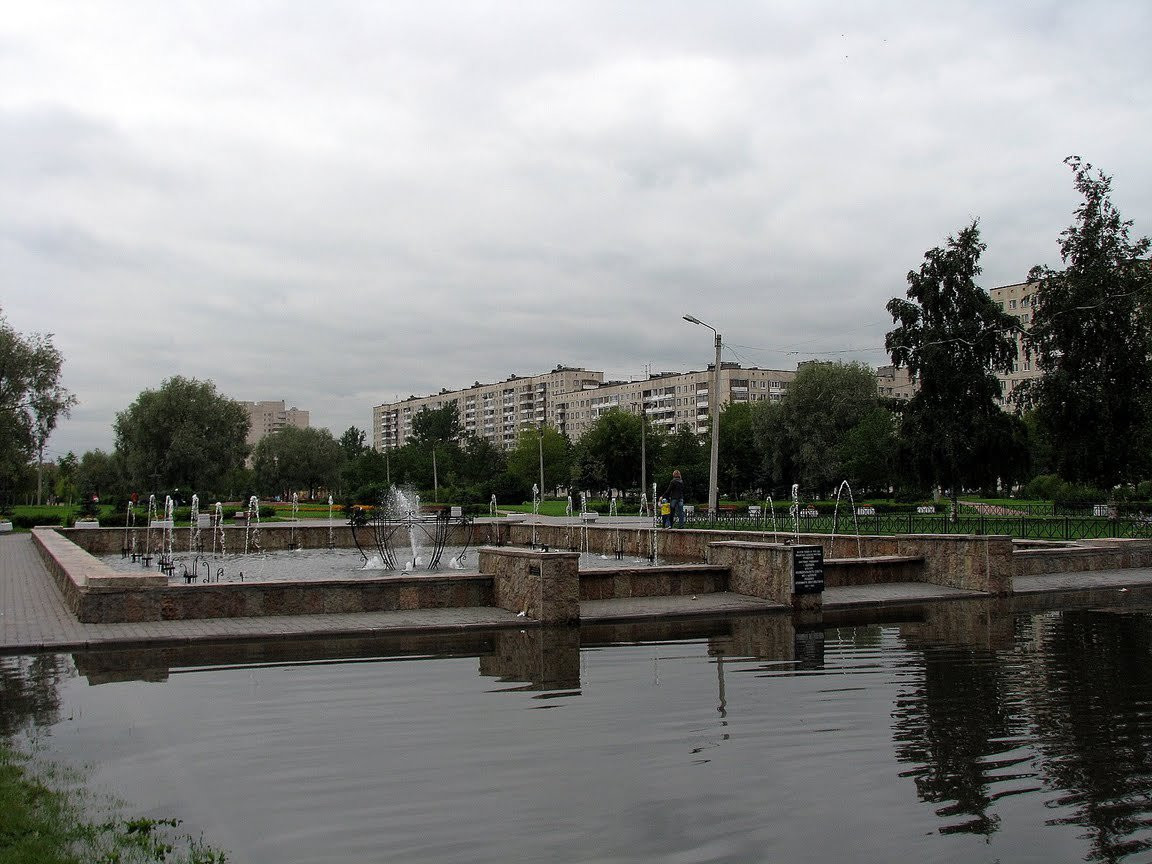 Фонтан в Колпино, Россия – фотографии России