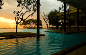 Бассейн в отеле Heritance Ahungalla 5* на пляже Ахунгалла. Фото 1 – фотографии Шри-Ланки