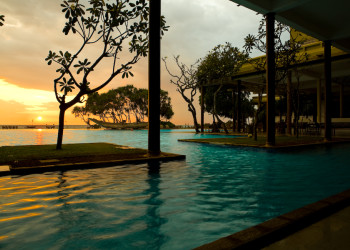 Бассейн в отеле Heritance Ahungalla 5* на пляже Ахунгалла. Фото 1 – фотографии Шри-Ланки