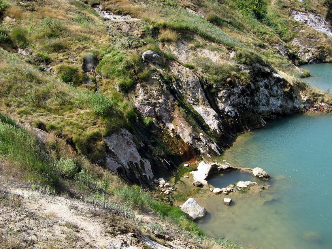 Берега в Долине гейзеров, Россия – фотографии России