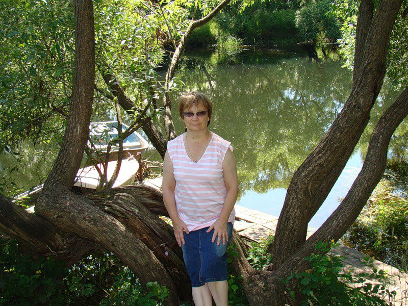 Женщина в Судогде, Россия – фотографии России