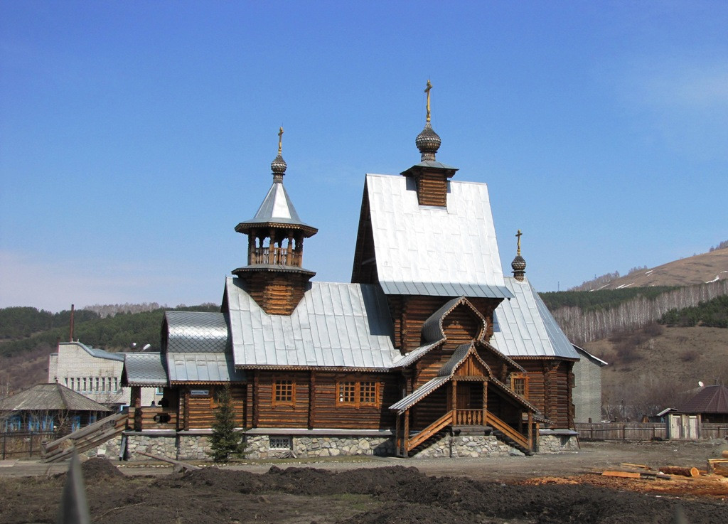 Свято-Макарьевский храм, Горно-Алтайск. Фото 3 – фотографии России