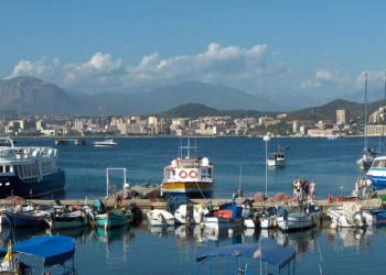 Порт в Аяччо, Франция – фотографии Франции