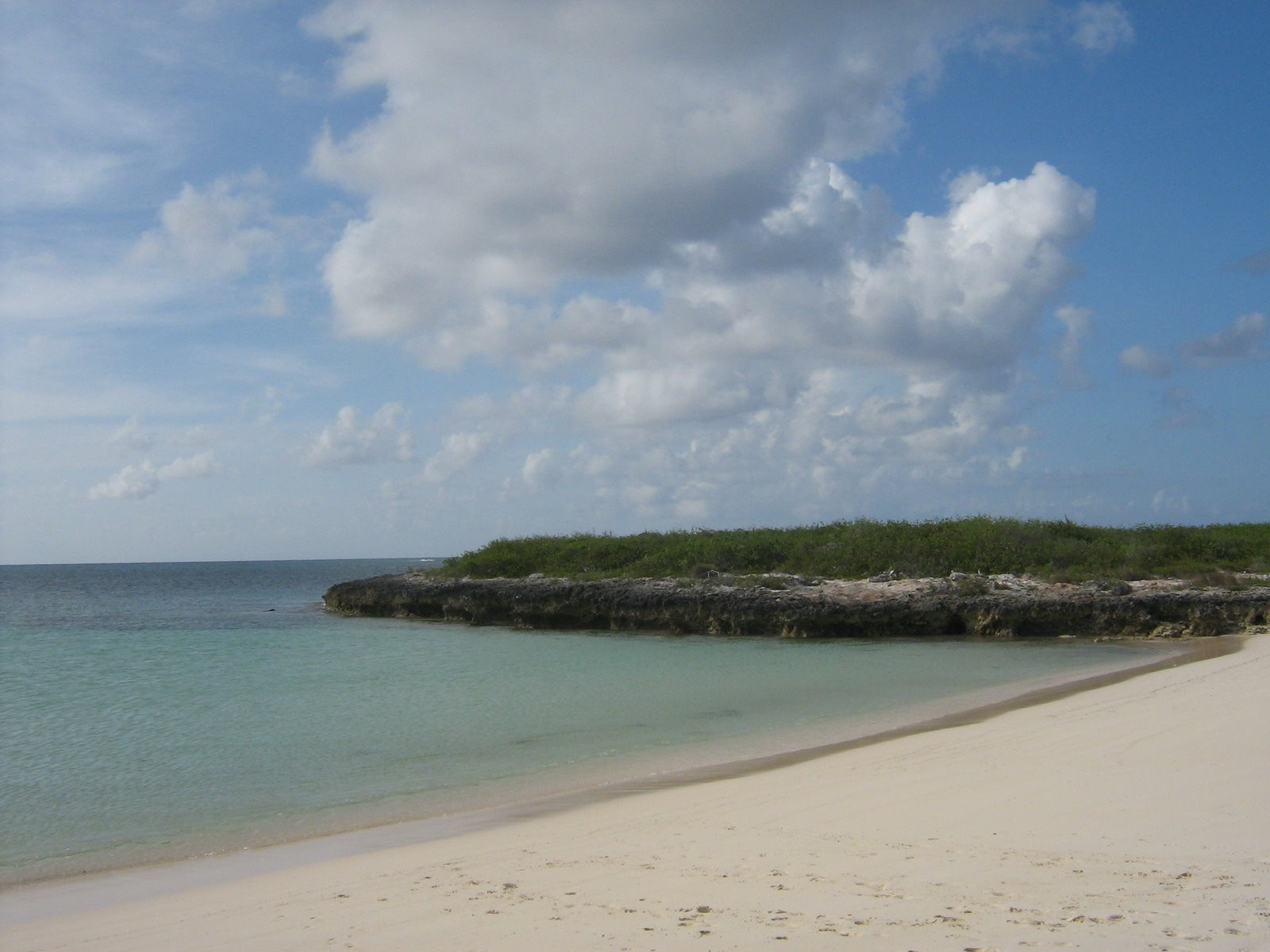 Пляж на острове Эльютера, Багамские острова. Фото 41 – фотографии Багамских островов