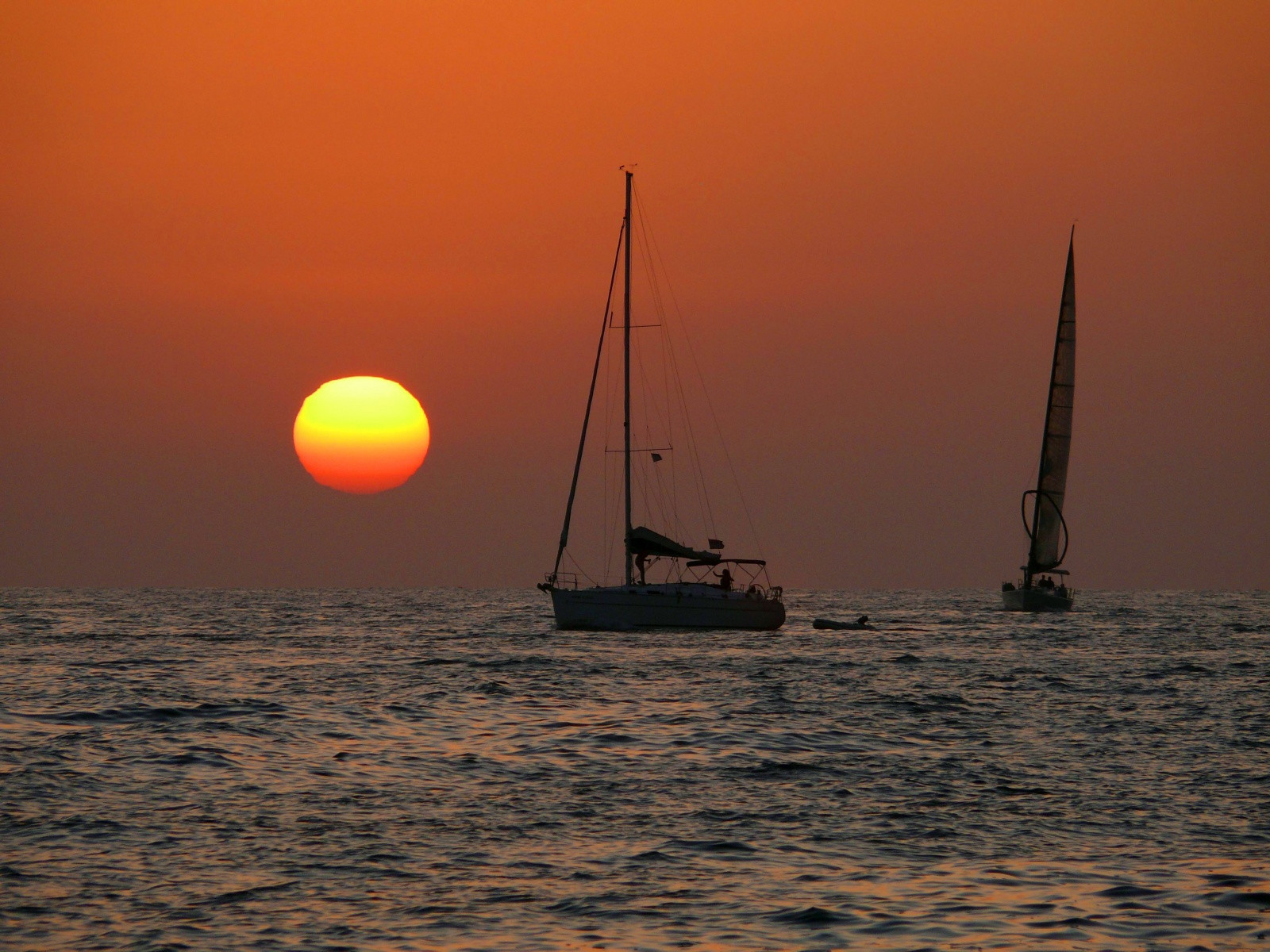Закат на Ибице. Вид из кафе Café del Mar – фотографии Испании