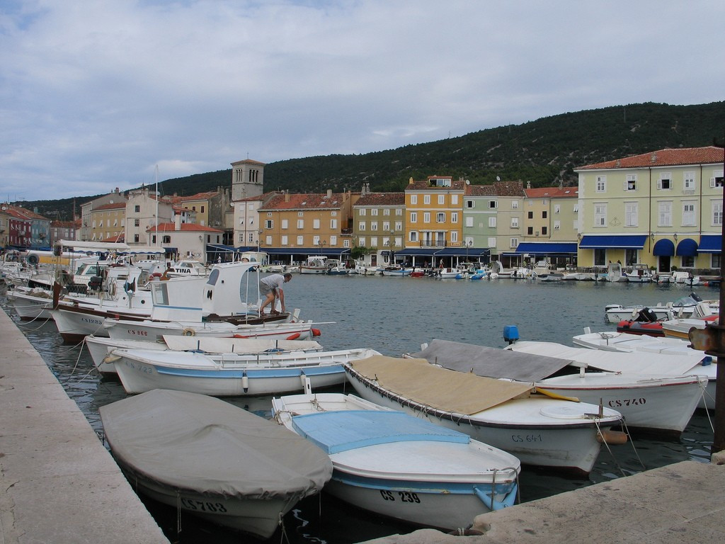 Яхты и катера в Цресе, Хорватия. Фото 1 – фотографии Хорватии