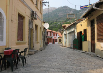 Улица в Бар, Черногория – фотографии Черногории