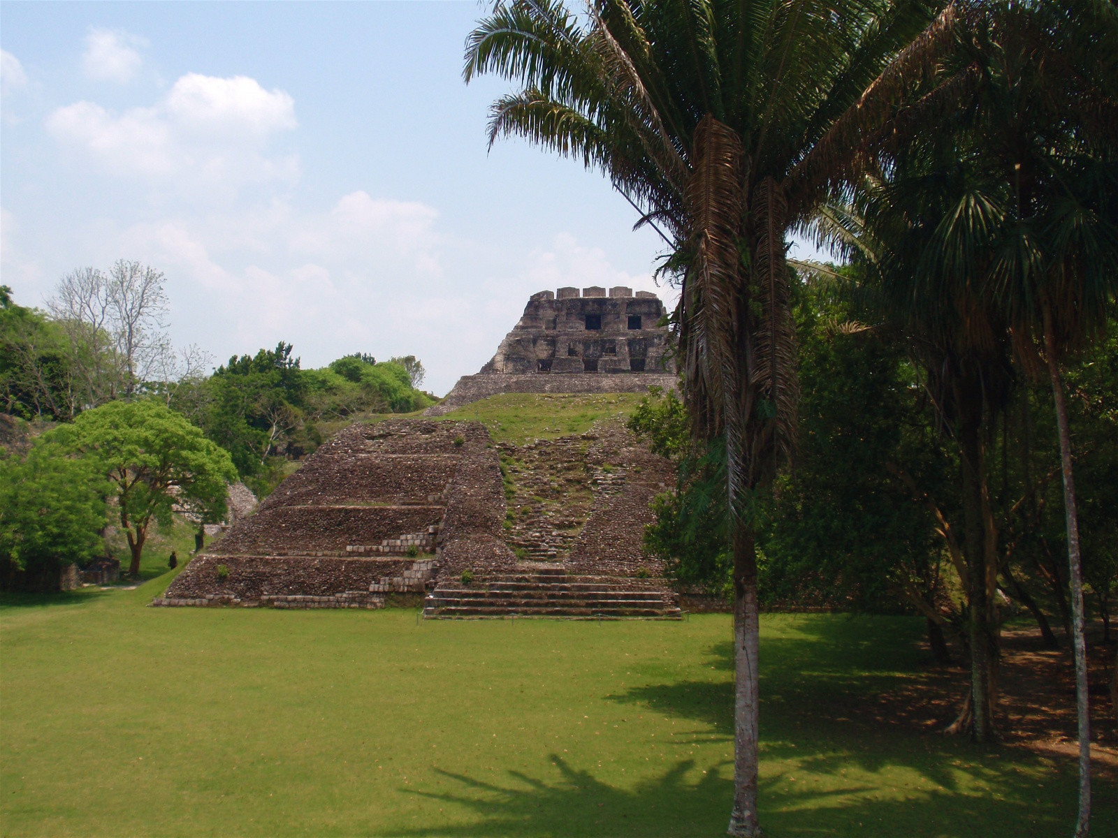 Шунантунич (Xunantunich) в Белизе – фотографии Белиза