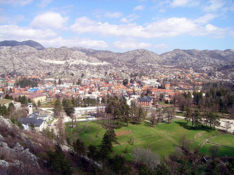 Панорамный вид в Цетине, Черногория – фотографии Черногории