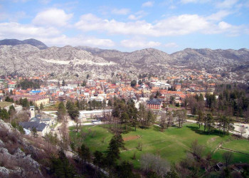 Панорамный вид в Цетине, Черногория – фотографии Черногории