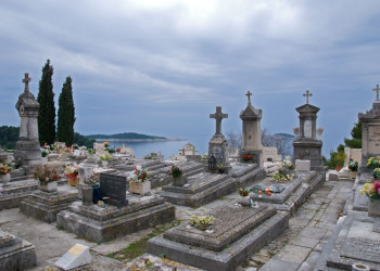 Кладбище в Цавтате, Хорватия – фотографии Хорватии