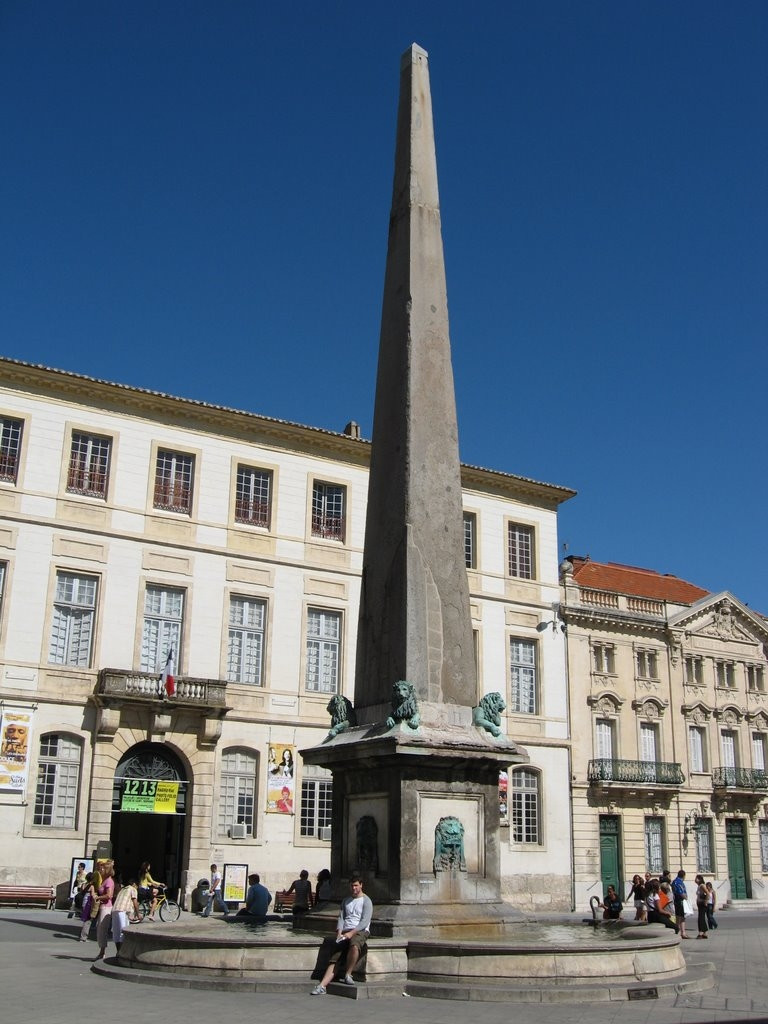 Достопримечательность а Арль, Франция – фотографии Франции