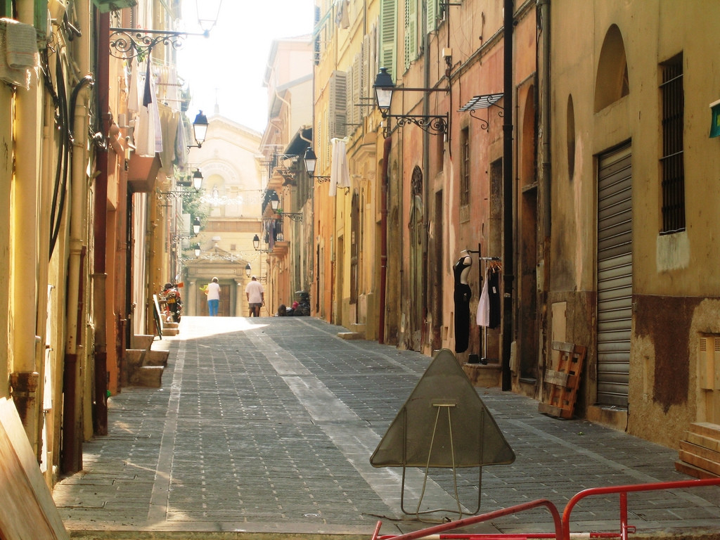 Улица в Ментоне, Франция. Фото 5 – фотографии Франции