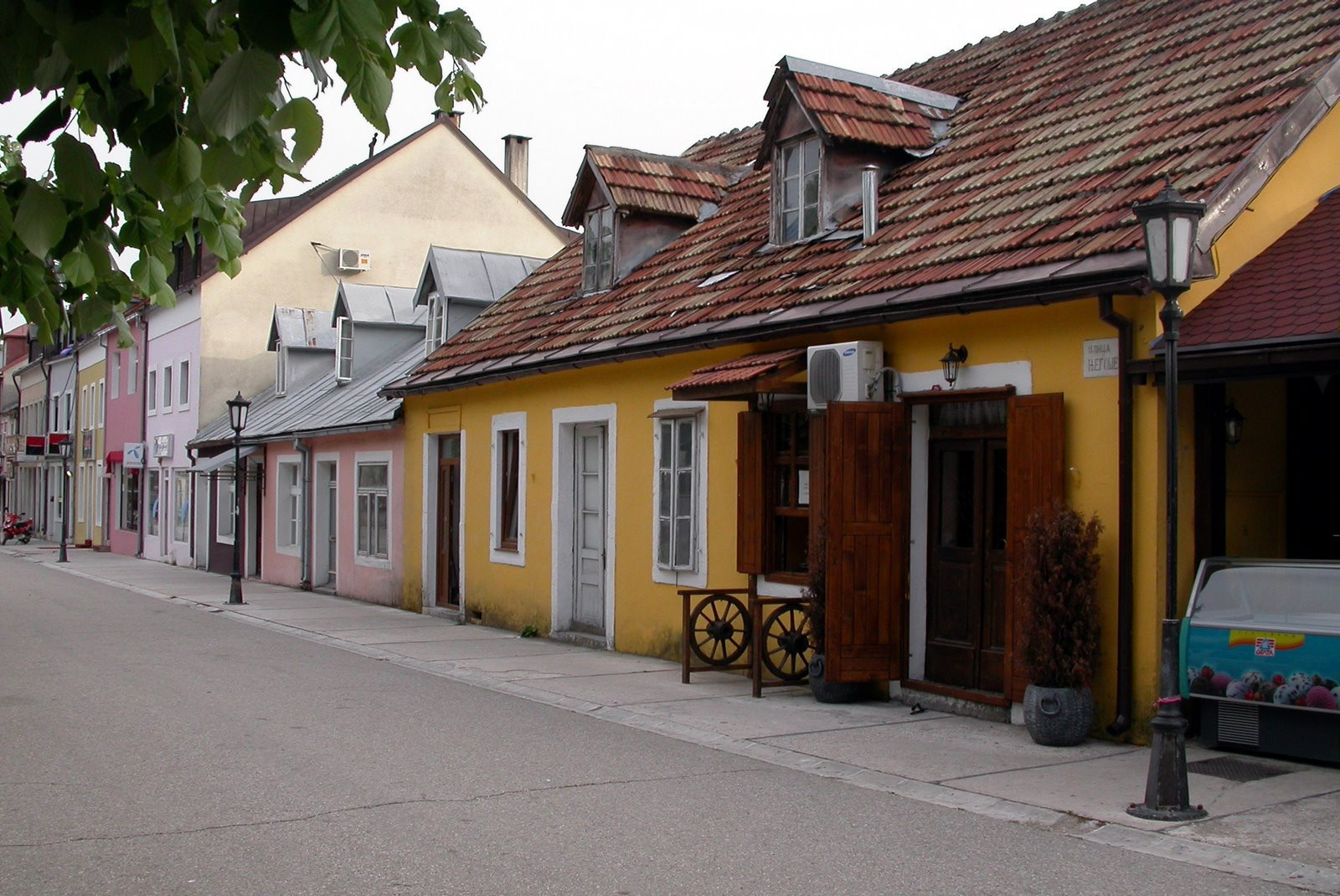 Дома в Цетине, Черногория. Фото 2 – фотографии Черногории