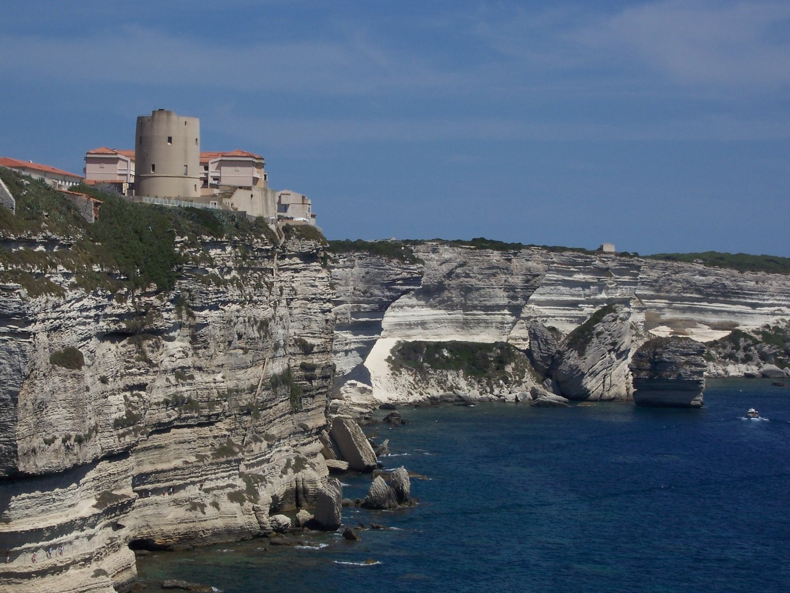 Скалы в Бонифачо, Франция. Фото 15 – фотографии Франции