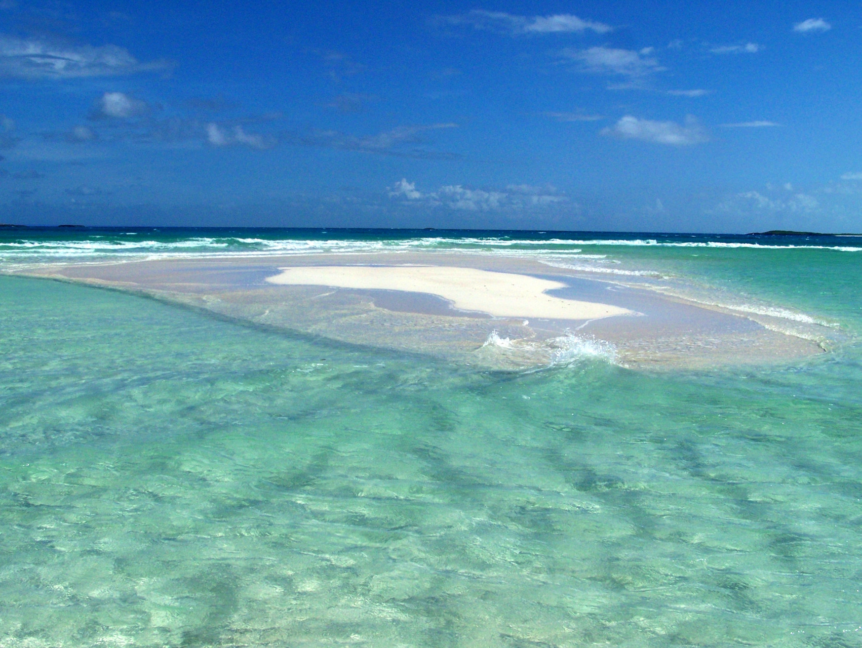 Море на острове Эксума, Багамские острова. Фото 12 – фотографии Багамских островов