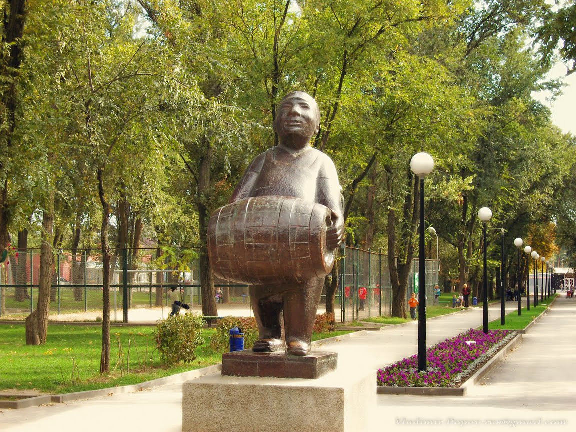 Скульптура в Ростов-на-Дону, Россия. Фото 1 – фотографии России