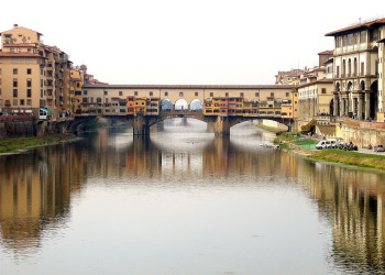 Мост Понте-Веккьо (Ponte Vecchio) во Флоренции, Италия – фотографии Италии