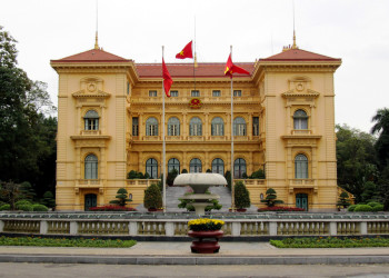 Президентский дворец в Ханое – фотографии Вьетнама