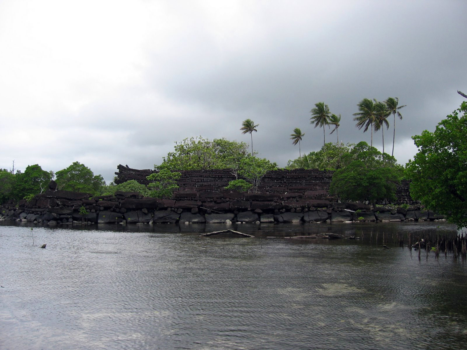 Нан-Мадо́л (Nan Madol) – фотографии Федеративных Штатов Микронезии