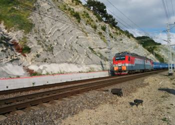 Поезда в районе Южного – фотографии России